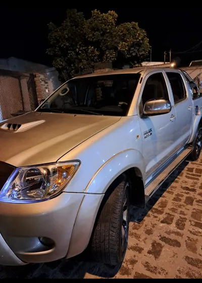 Toyota Hilux Pick-up 3.0 Cd Srv I 171cv 4x2