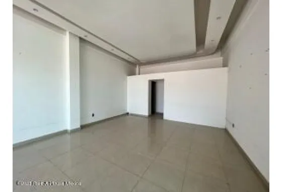 Renta - Tejeda. Oficina De 130 Metros En Torre Empresarial
