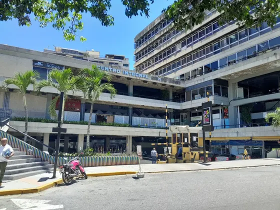 Oficina Amoblada  Para Alquilar En Centro Integral De Santas Rosa De Lima