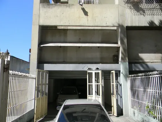 Lp - Venta Local Comercial 470m2. A Pie De Calle Av. Paez, Puente Hierro Sector La Planta. Mun. Libertador