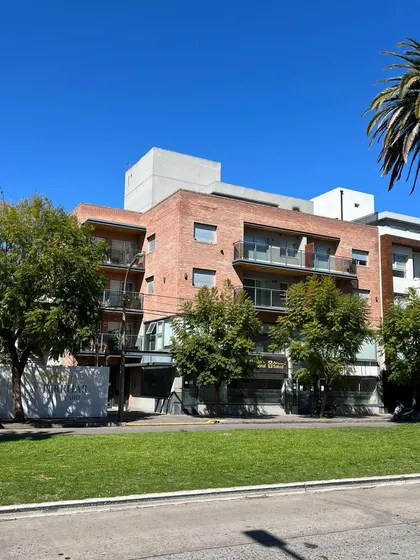 Departamento A La Venta En Edificio Jacaranda Lujan 