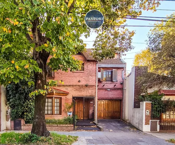 Venta De Casa De 6 Ambientes En Florida