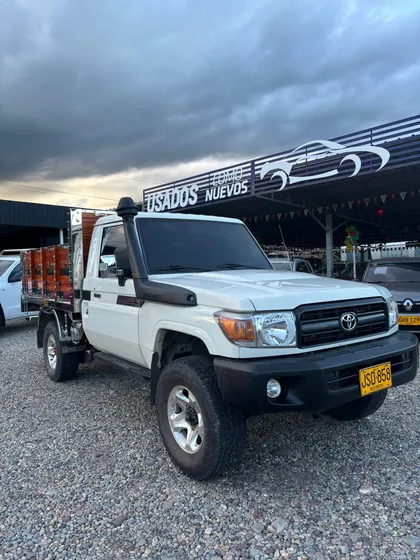 Toyota Land Cruiser Lc 70 4000cc