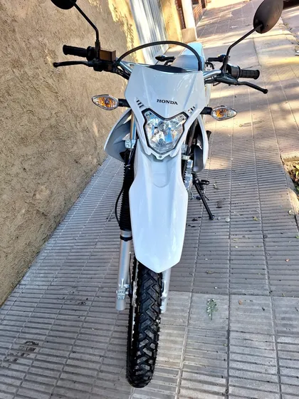 Honda Xr 250 Tornado 2023 Con 1000 Km Dueña Liq Urg