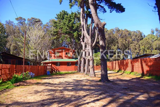 Casa En Arriendo Isla Negra