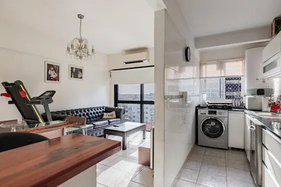 Departamento En Venta  3 Ambientes Con Cochera Amoblado Olivos 