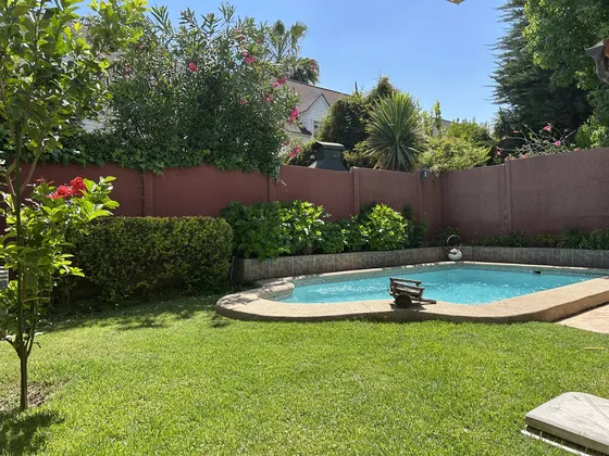 Casa En Venta Peñalolén 3d 3b Piscina