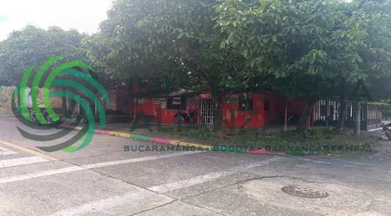 Casa En Venta En Alcazar. Cod V61741