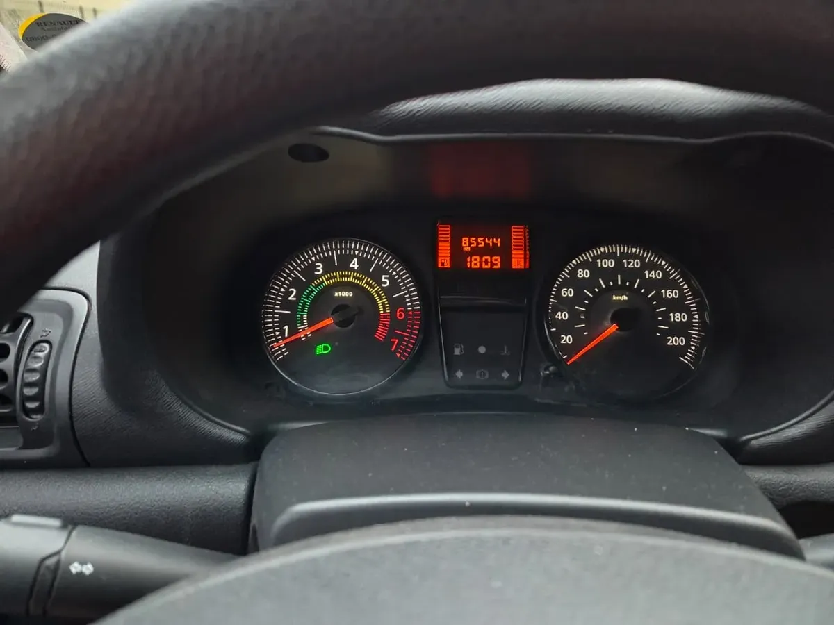 Clio Mío Expression. 2015568993583926487044