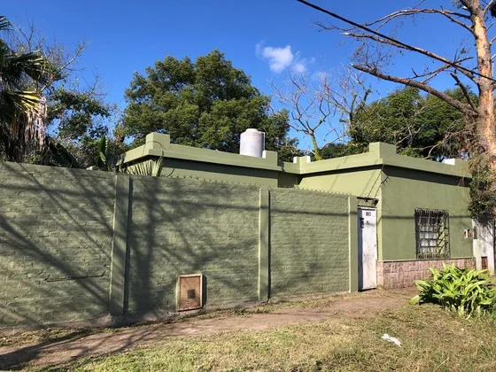 Casaquinta 4 Ambientes Gran Terreno Con Parque!!!