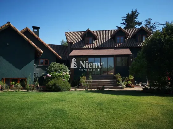 Casa En Venta De 6 Dorm. En Olivar