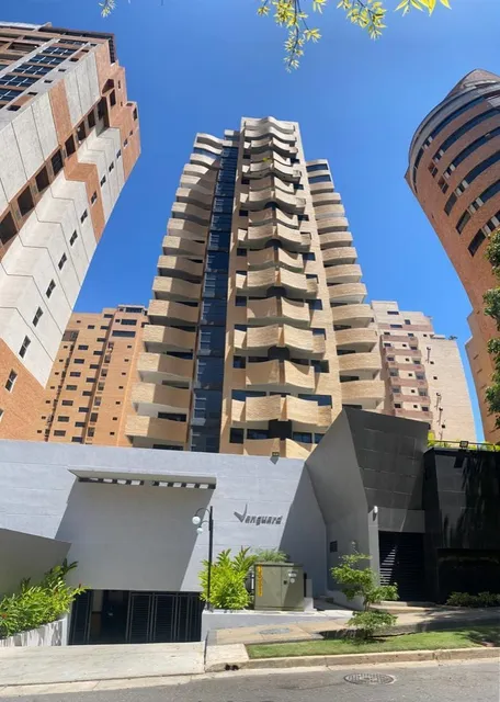 Zc.p Apartamento Duplex En La Urb. La Trigaleña, Edif. Residencias Vanguard. Obra Blanca.