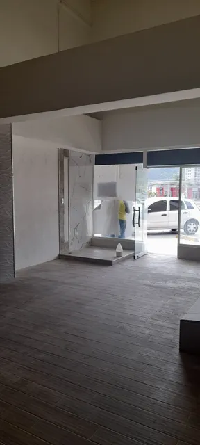 Alquiler Local Comercial En San Diego. Ma. Esther Silva 