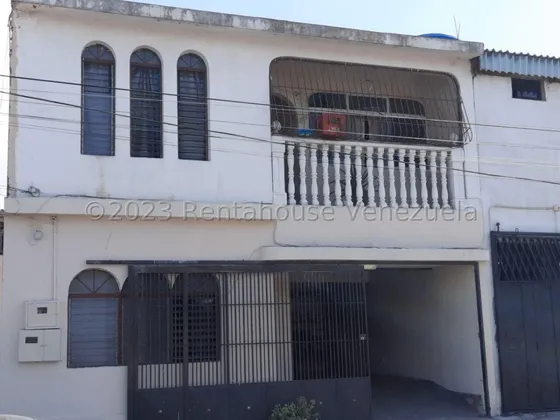  Arnaldo López/ Vende Casa De 2 Niv. Para Uso Residencial O Comercial En  Centro Barquisimeto  Lara, Venezuela/ #  25-4088/  3 D/ 3 B/ 92.22 M² 