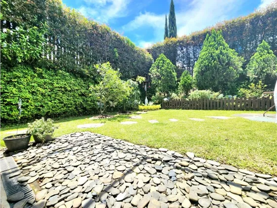 Casa En Venta En Envigado  La Calleja