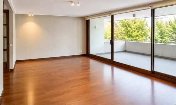 Amplio, 3d, 3b , 2e Y B, Sector Exclusivo De Vitacura