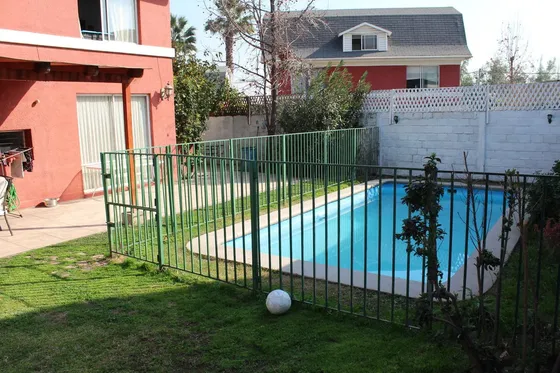 Hermosa Casa En Condominio Piscina