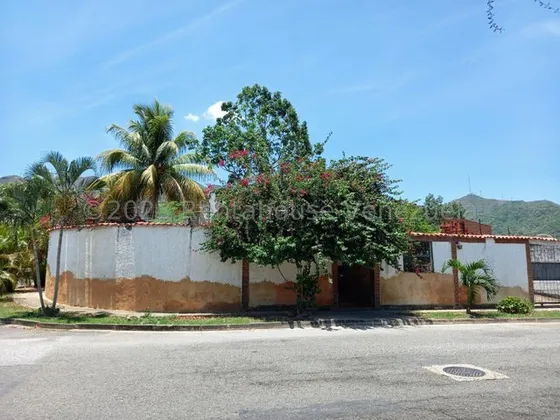 Lfa Terreno En Venta Ciudad Jardin Mañongo Naguanagua Carabobo 23-29594 Leida Falcon