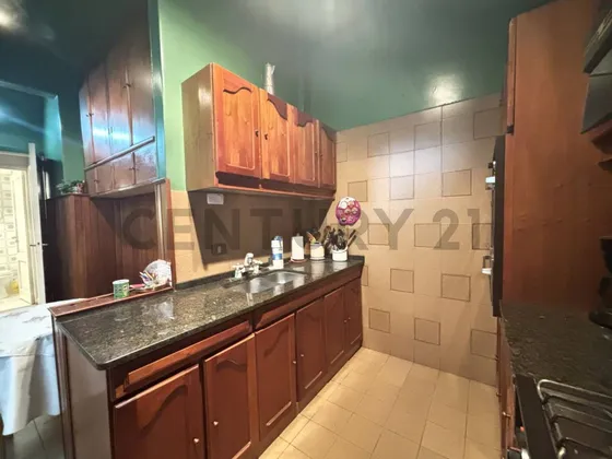 Venta Departamento 3 Ambientes Y Cochera Recoleta