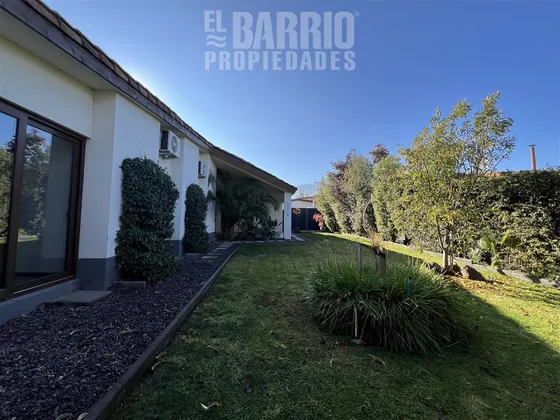 Casa En Venta De 3 Dorm. En Piedra Roja 
