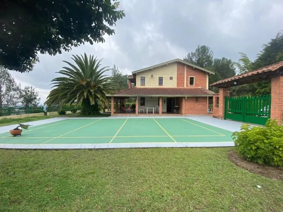Casa-finca En Venta En Guarne - Vereda San José Cod 67168