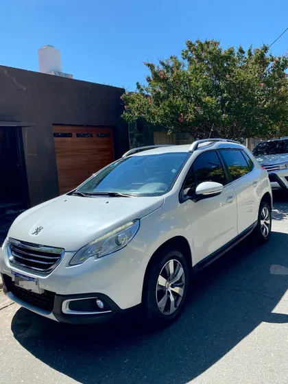 Peugeot 2008 1.6 Feline Tip