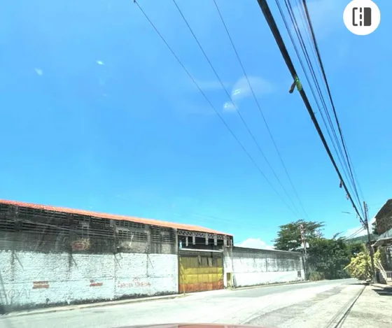 Galpones Venta.  Galpón Con Amplio Terreno En Turmero