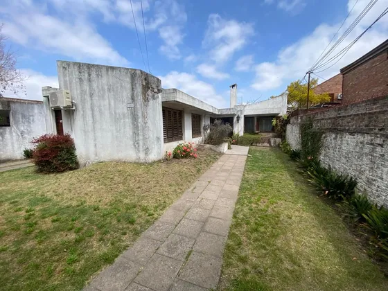 Oportunidad Venta Casa 5 Ambientes En Merlo