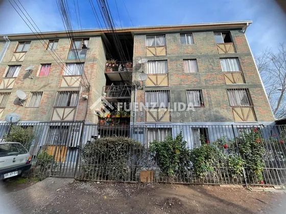 Departamento En Venta De 2 Dorm. En Maipú