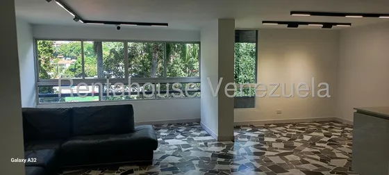Apartamento Piso Medio 160m² 3h, 3b, 1p, Mls #25-12542 En Venta, Los Palos Grandes  Espectacular Cómodo Y Amplio Apto Totalmente Remodelado En Una De Las Zonas Más Buscadas / Isabel Gómez
