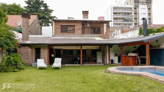 Casa En Venta De 4 Dormitorios Con Pileta En Rosario -  Abasto