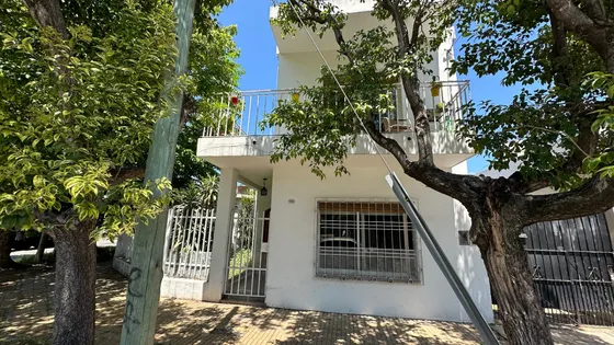 Venta Casa 2 Dormitorios Villa Bosch