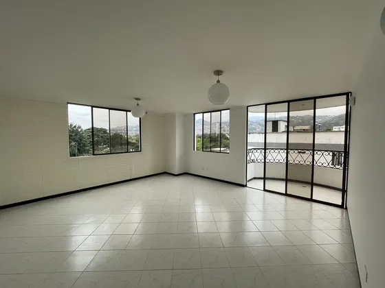 Venta Apartamento En El Refugio Cali. Listo Para Habitar (18782).