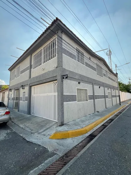 Casas Venta Bella Y Amplia Casa En La Morita Aragua