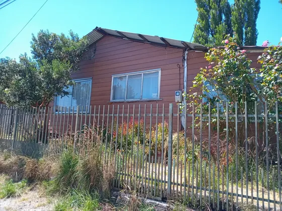 Casa Habitación A Una Cuadra De Colegio Salesiano