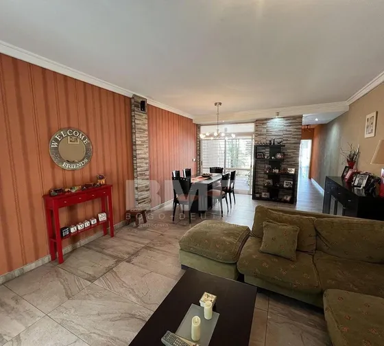 Triplex 6 Ambientes Jardin Piscina Sin Expensas