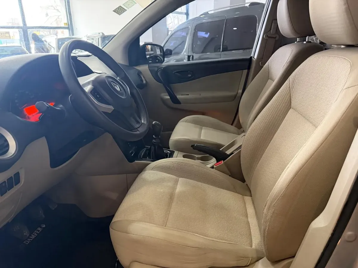 Renault Koleos 2.5 Expression 4x2 Mt543609257544263686