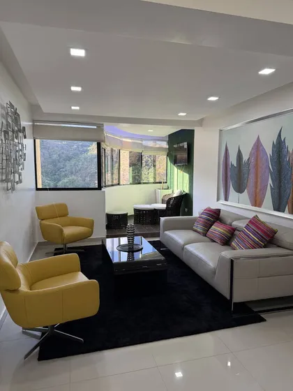 Apartamento De Lujo En El Parral - Se Escuchan Propuestas De Negociacion Cod 267966
