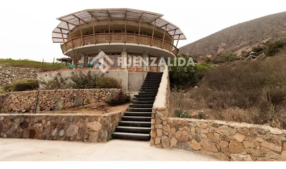 Parcela En Venta De 5.700m2 Con Casa De 270m2 En La Serena