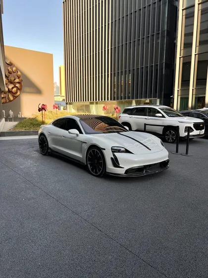 Porsche Taycan Turbo S