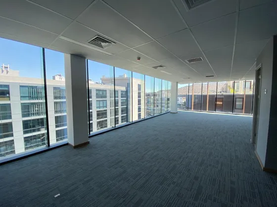 Excelentes Oficinas En Planta Libre En Lo Barnechea 