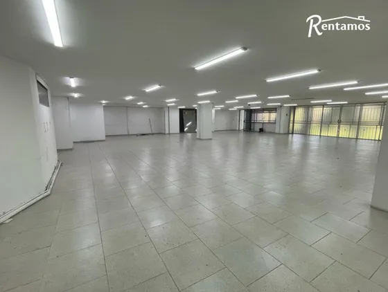 Local En Arriendo En Laureles. Cod A11399