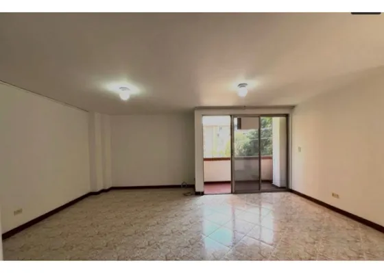 Apartamento En Venta El Estadio Medellín 