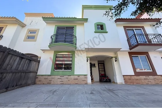 Casa En Venta En Portareal (salida A Sanalona)