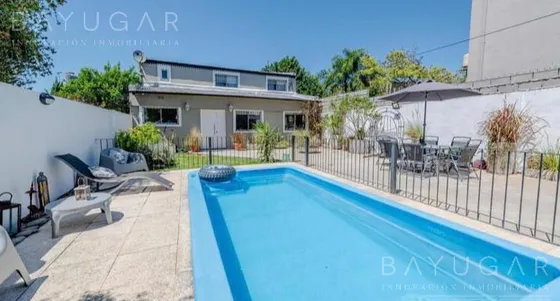 Venta Casa - De Vicenzo Grande / Pilar - Sin Expensas