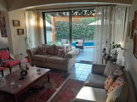 Casa En Venta En La Reina