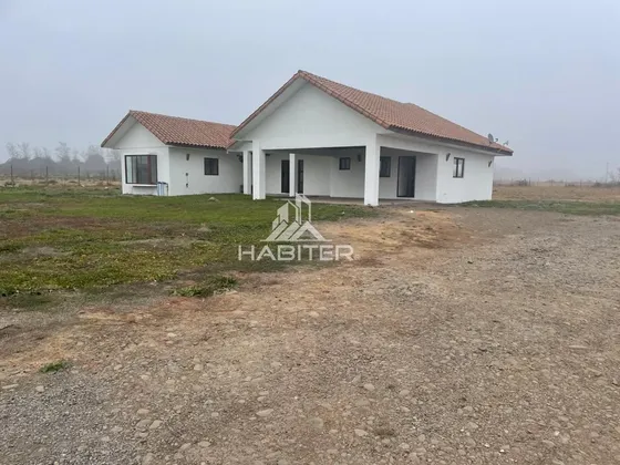 Casa En Arriendo De 3 Dorm. En Teno