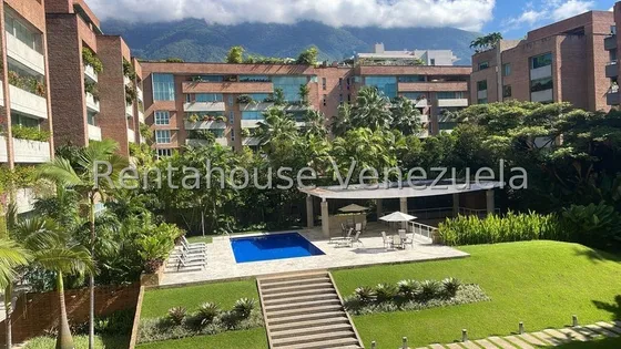 Alquiler De Apartamento En Campo Alegre Mfrt 25-7256