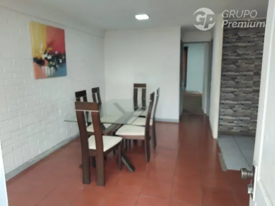 Acogedora Casa De 2 Dorm. Y 2b En En Venta En Maipú