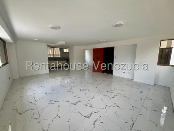 25-6530 Amplio Apartamento En Venta En Santa Eduvigi